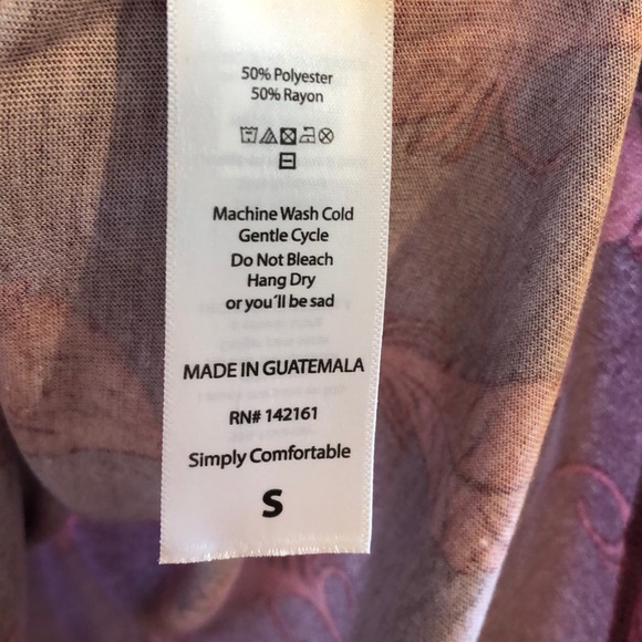 Small LulaRoe Randy Top - Picture 6 of 6